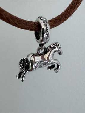 Sterling Silver 925 Equestrian/Horse pendant Charm with Crystals